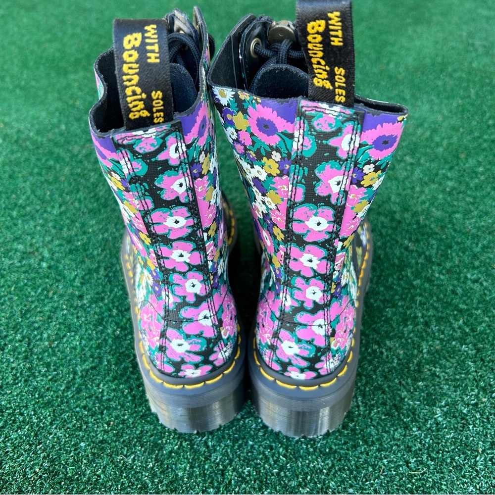 NWT Dr. Martens Sinclair Hi 10 Eye Quad Platform Boot Leather Floral Black 6 - Picture 6 of 14